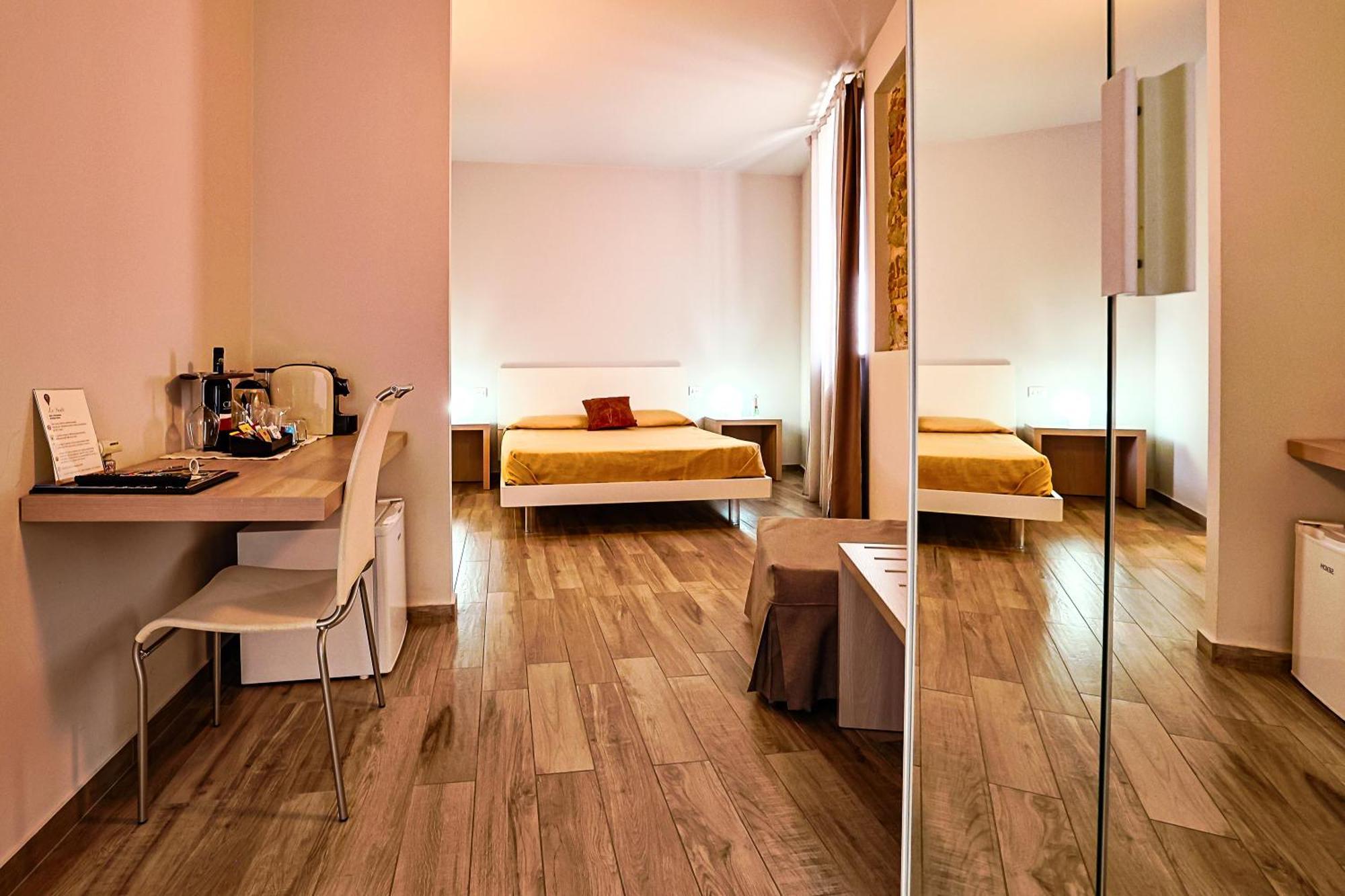 Le Suite Polistena Exterior foto