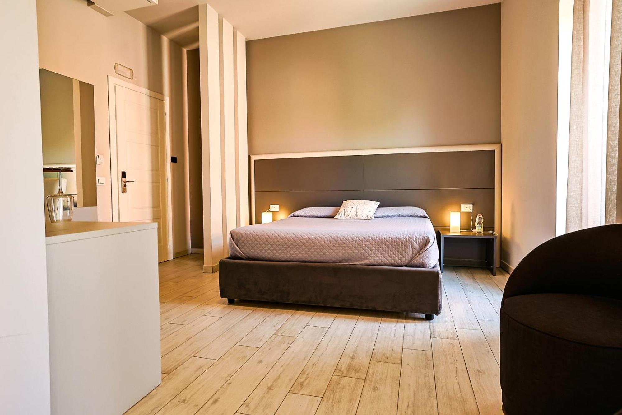 Le Suite Polistena Exterior foto