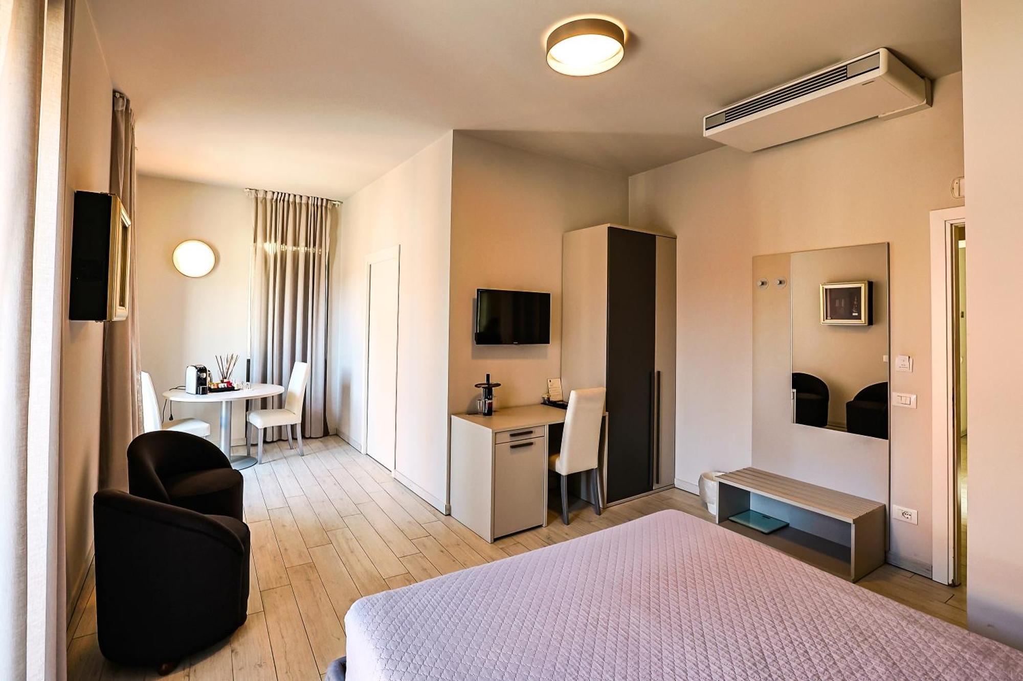 Le Suite Polistena Exterior foto